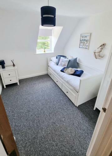 Newly Refurbed Boscombe Beach Apart With Parking