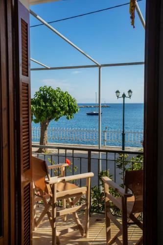 Notos Sea Front Apartment