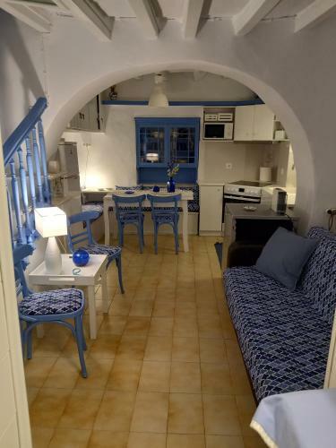 Anthie's Shore House