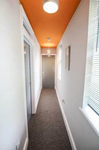 City Centre Modern Apartment - Bristol Awaits!