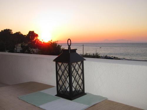 Spacious Seafront Apartment
