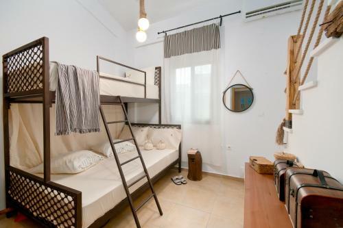 Seathon Seafront Beach Villa In Kalamitsi