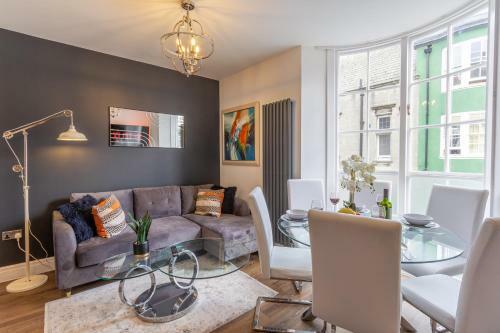 Bright Cheery 4 Bd Apartment By Brighton Station