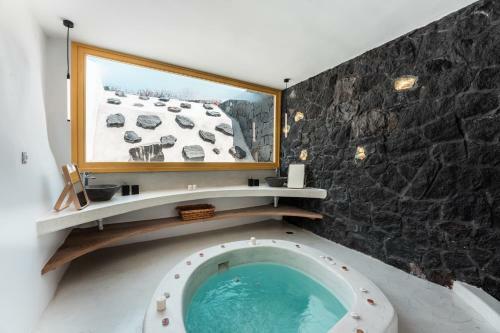 Villa Retreat In Timeless Beauty