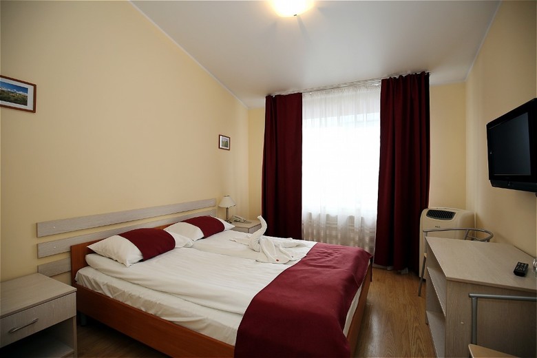 Hotel Tomo
