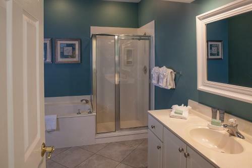 Hotel Shipyard Resorts By Spinnaker