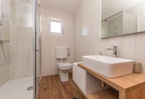 Poolincluded - Holiday Home Maslina