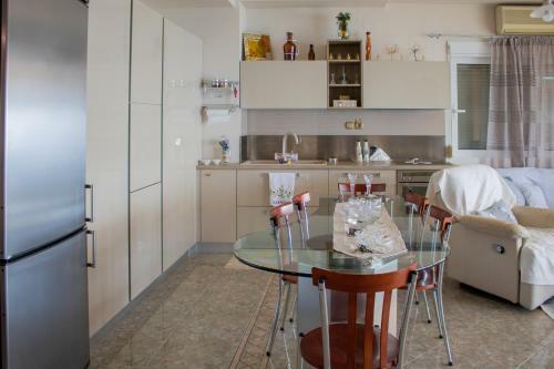 Bay View Apartment