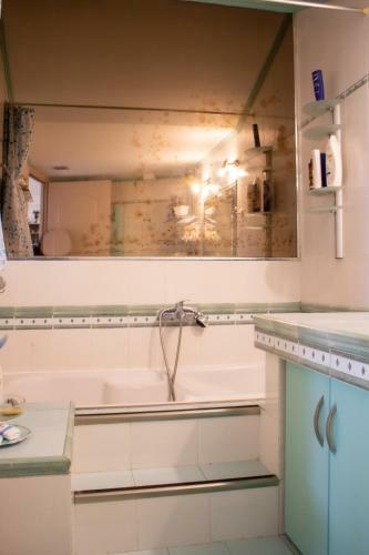 Bay View Apartment