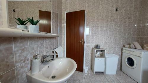 Apartment Ani, Lovre? - Makarska
