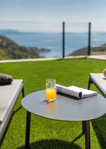 Apartamento Royal Hilltop Residence