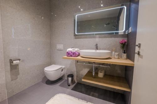 Hostal Dubrovnik Airport - Moonlight Rooms****