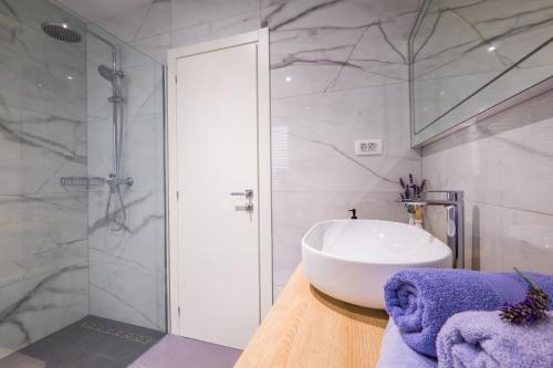Hostal Dubrovnik Airport - Moonlight Rooms****