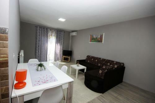 Apartments Fjolla