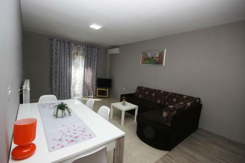 Apartments Fjolla