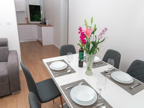 Apartment Matea