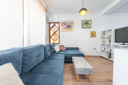 Modern Studio Apartment Lu?i?