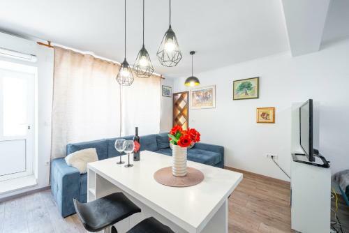 Modern Studio Apartment Lu?i?