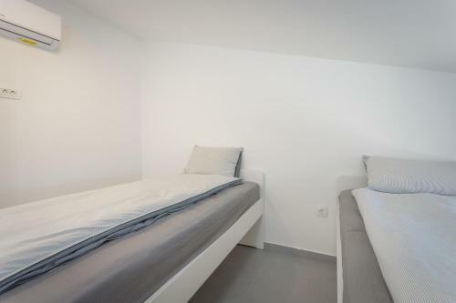 Hostal Bella Vista Apartments