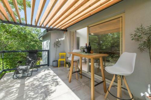 Peroj's Green Oasis - Holiday Home