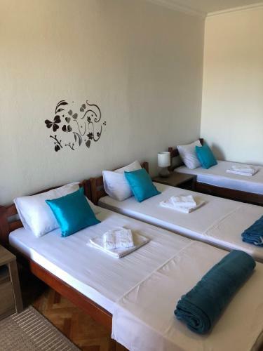 Hostal Rooms Salvia