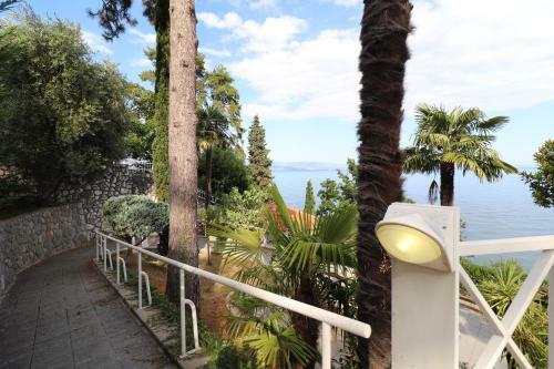 Villa Ljerka, Step To The Sea
