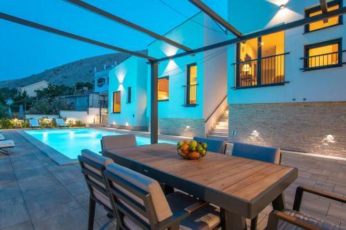 Luxury Villa With A Swimming Pool Bosana, Pag - 19824