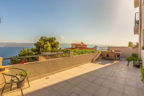 Adris Apartments
