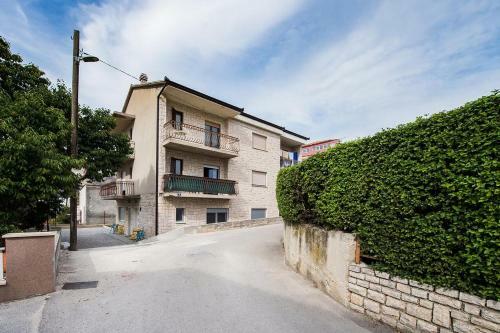 Apartments With A Parking Space Podstrana, Split - 18173