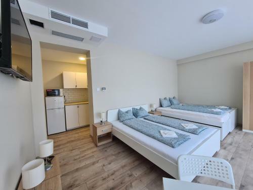 �t Feny? Apartmanh�z