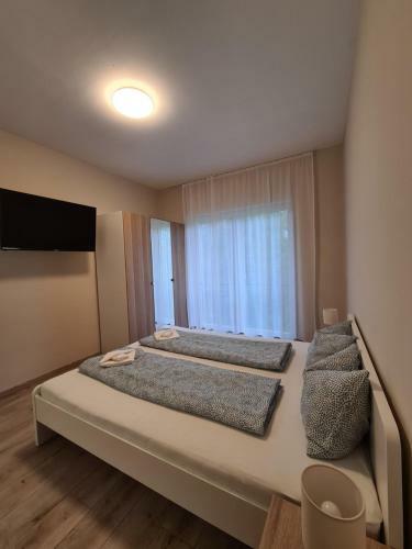 �t Feny? Apartmanh�z