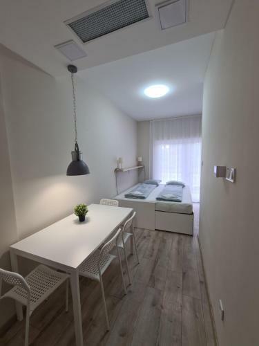 �t Feny? Apartmanh�z