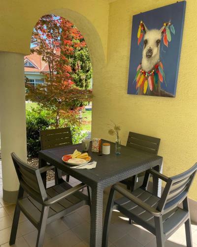 Poolside Apartman Si�fok