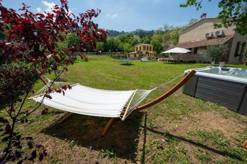 Villa Viloca In Camaiore, With Jacuzzi