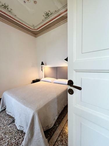 Apartamento Ampio Appartamento D'epoca In Piazza Del Teatro