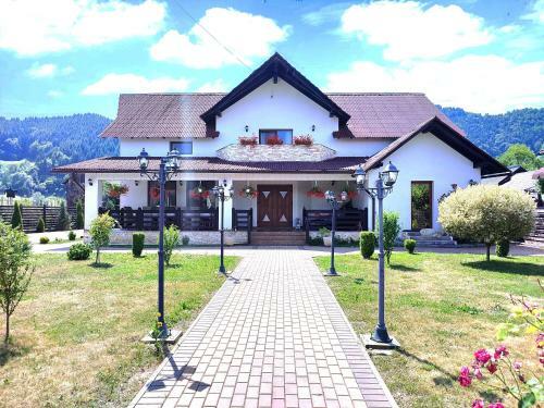 Hostal Pensiunea Sub Hori??