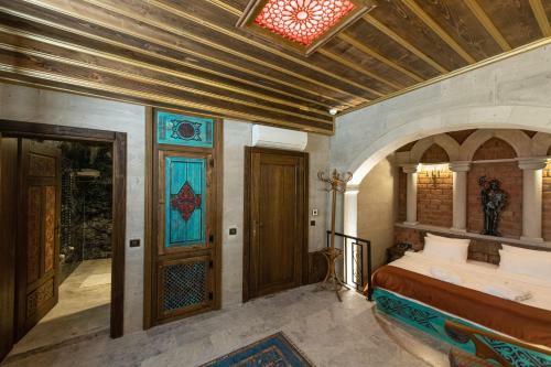 Foremanson Cave Hotel
