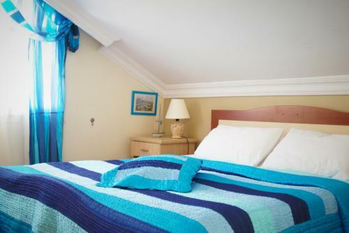 Two Seas Villa Bougainvillaea
