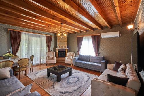 Villa Vflowersapanca