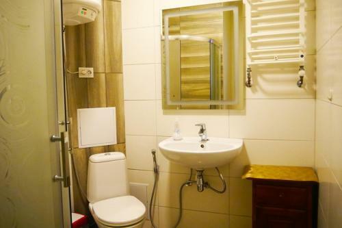 Two Bedrooms Apartment With Two Bathrooms