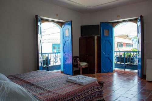 Hotel Balcones Del Parque