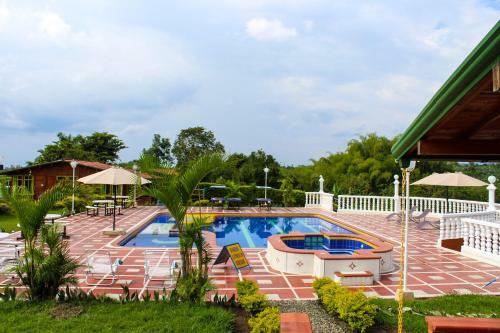 Hotel Cabitat Caba�as