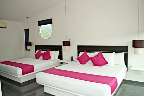 Hotel Paraiso Hollywood