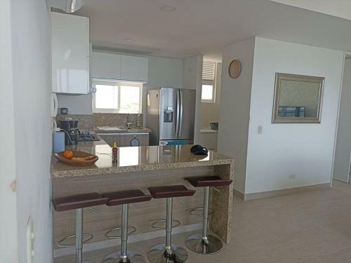 Beautiful Apartment Overlooking The Beach