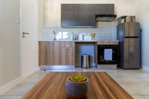 Apartamento Alimama Spaces: Nonku's Greenlee Studio