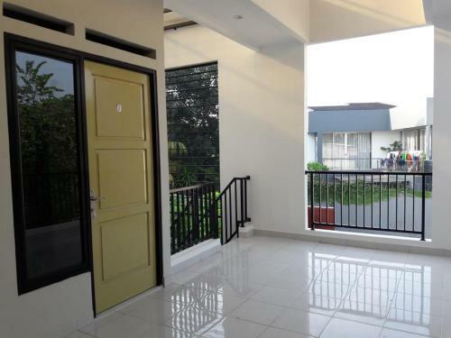 Hostal Wisma Bintaro Bsd Parigi