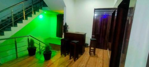 Oyo 90602 Hotel Satyam Tower