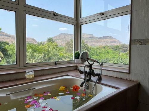 Villa Nature's Den Igatpuri 5bhk