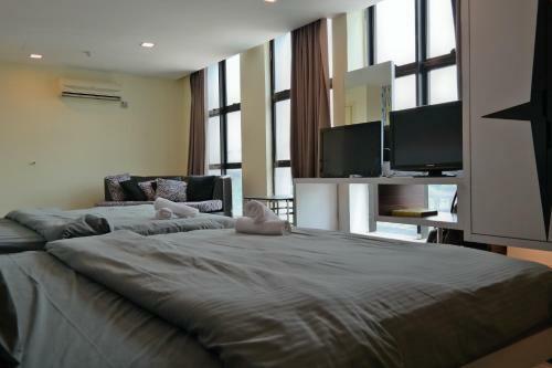 Summer Oscar Boutique Hotel