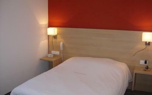 Hotel Logis H�tel Restaurant La Charrue